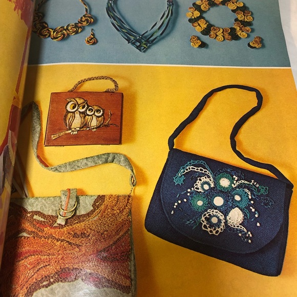 1972-73 McCall’s Needlework & Crafts Large Magazine Vintage Fashions Knits - Picture 9 of 12